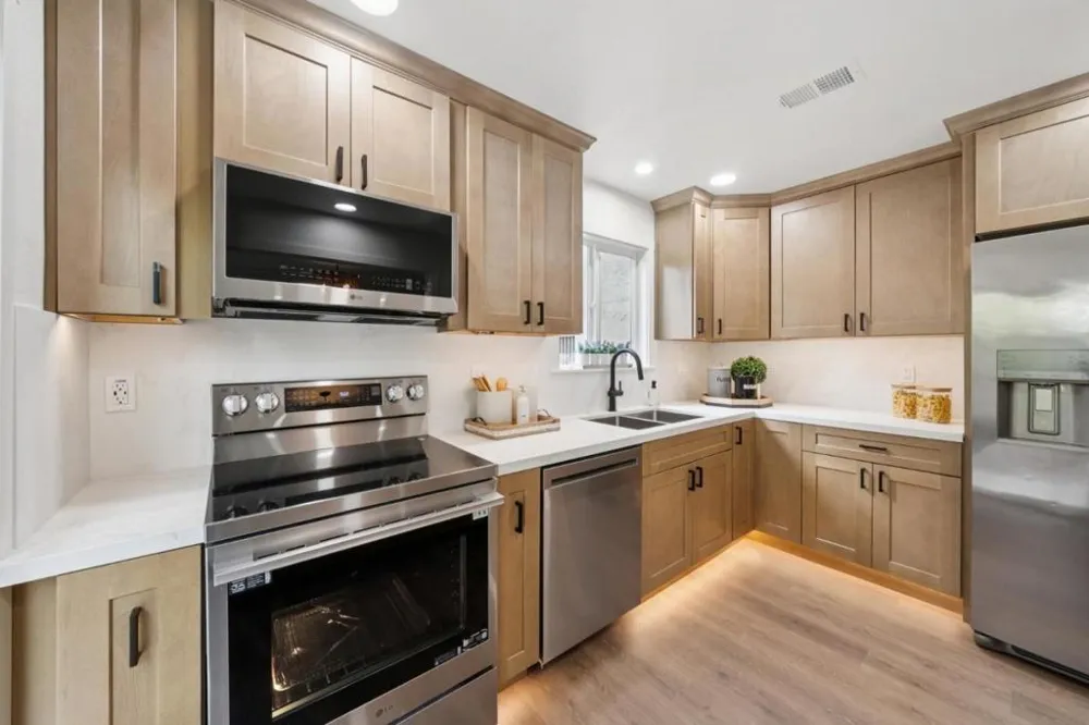 19417 Vineyard Lane Saratoga, CA 95070