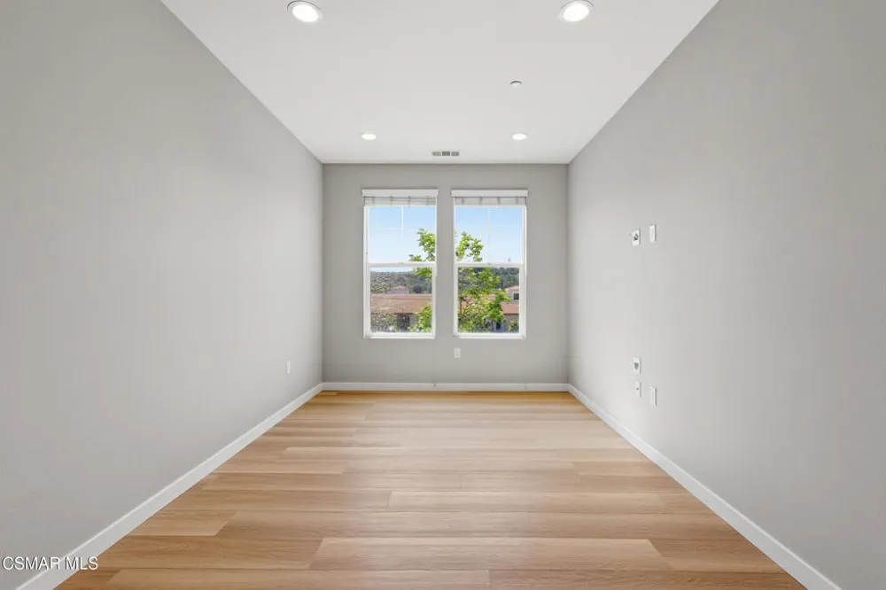 1953 Cottage Drive #6 Simi Valley, CA 93065