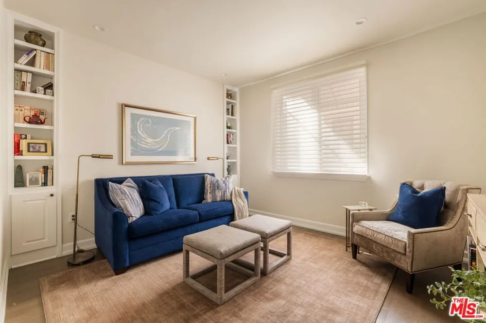 823 S Bundy Drive #111 Los Angeles, CA 90049