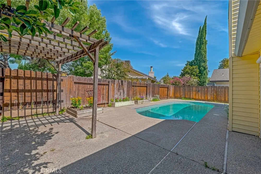 3311 Shamrock Merced, CA 95340