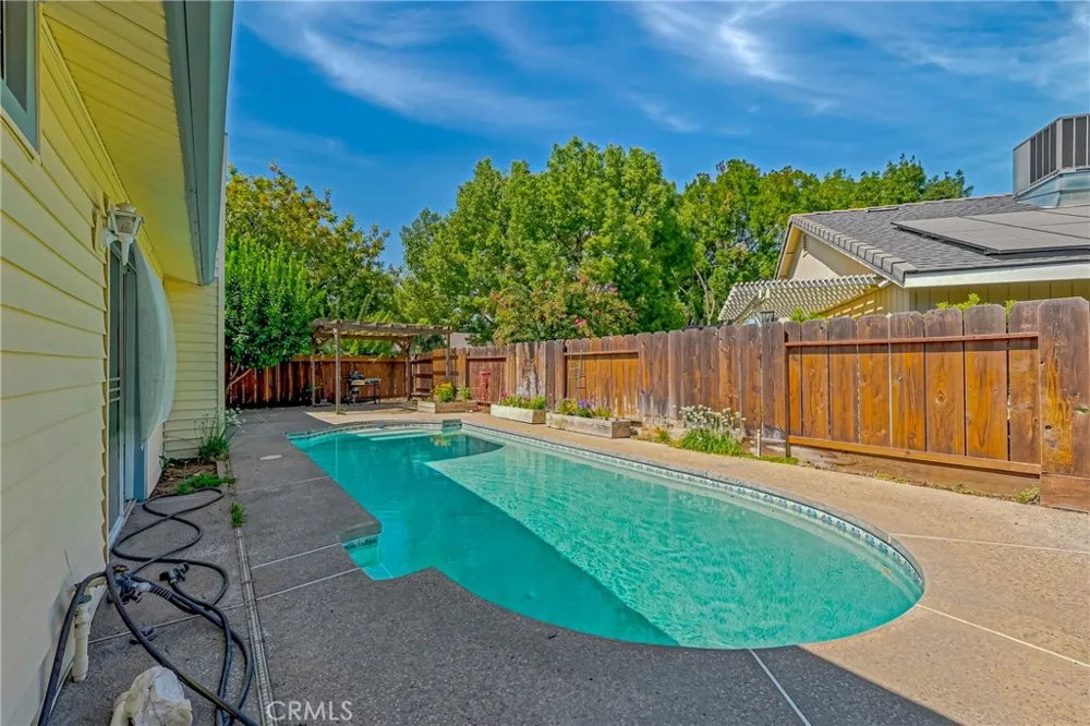 3311 Shamrock Merced, CA 95340