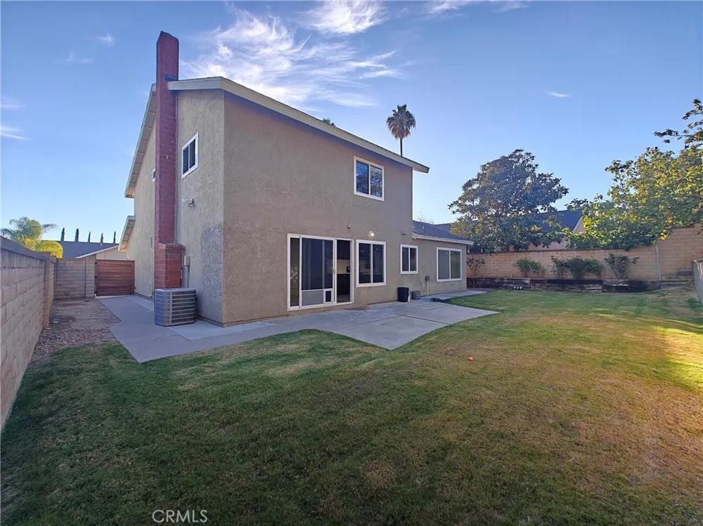 25831 Chapel Hill Drive Lake Forest, CA 92630
