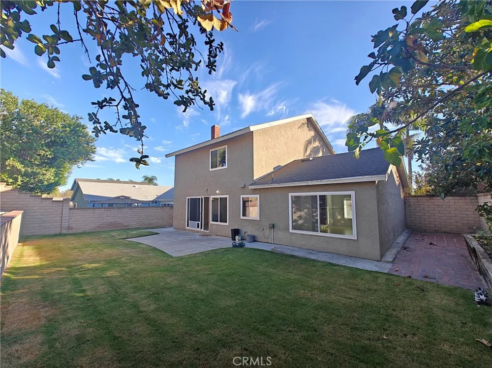 25831 Chapel Hill Drive Lake Forest, CA 92630