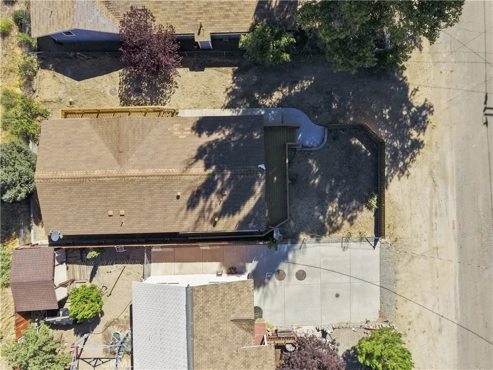 6533 FIR DRIVE Frazier Park, CA 93225