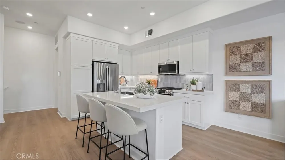 1298 Hummingbird Place Montebello, CA 90640