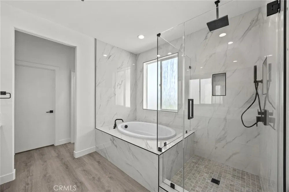 16765 La Bella Villa Riverside, CA 92503