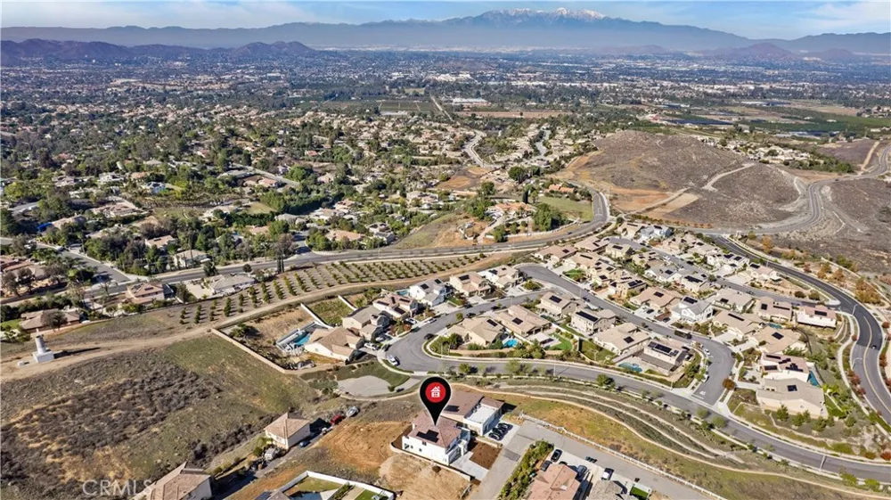 16765 La Bella Villa Riverside, CA 92503