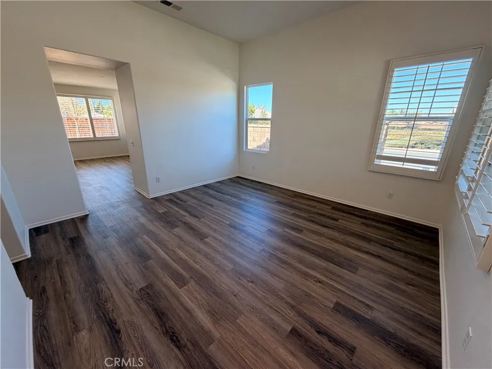 116 Fox Trotter San Jacinto, CA 92582