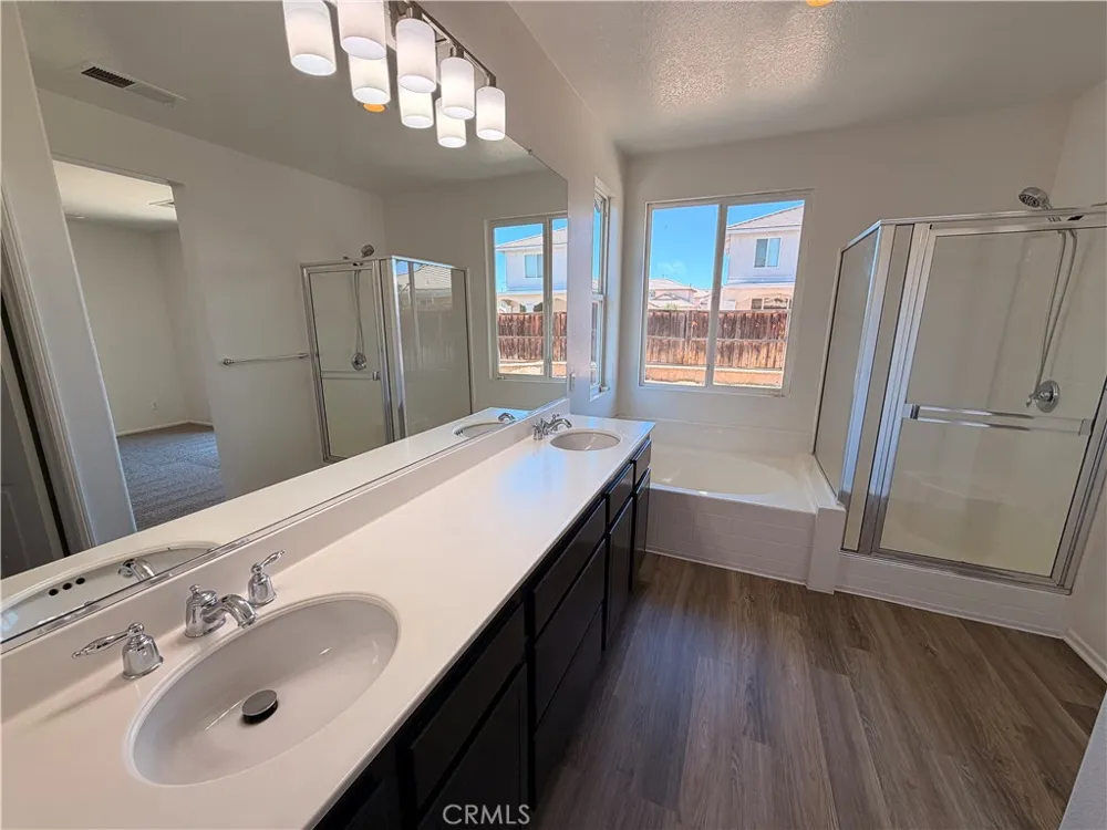 116 Fox Trotter San Jacinto, CA 92582