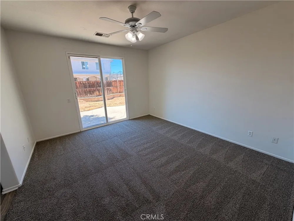 116 Fox Trotter San Jacinto, CA 92582