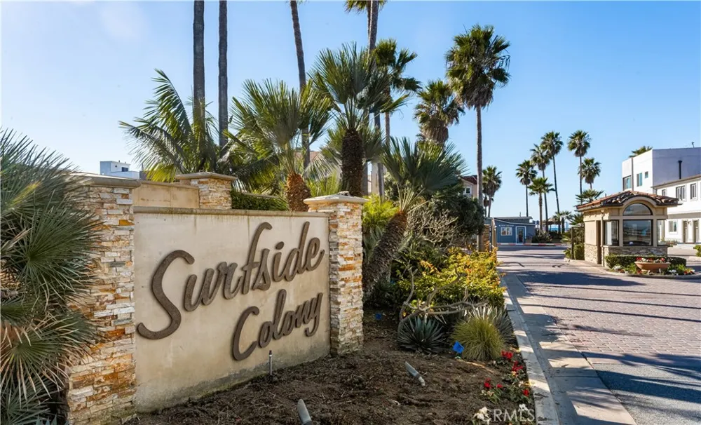 68 Surfside Avenue Surfside, CA 90740