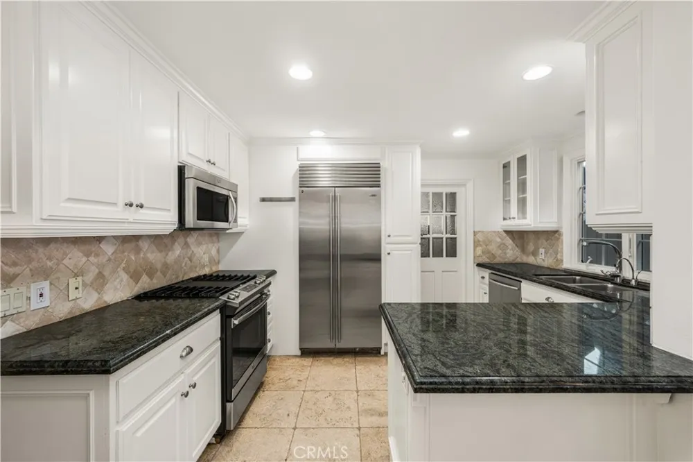 68 Surfside Avenue Surfside, CA 90740
