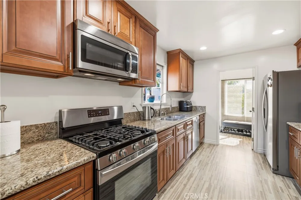 11201 Petit Avenue Los Angeles, CA 91344