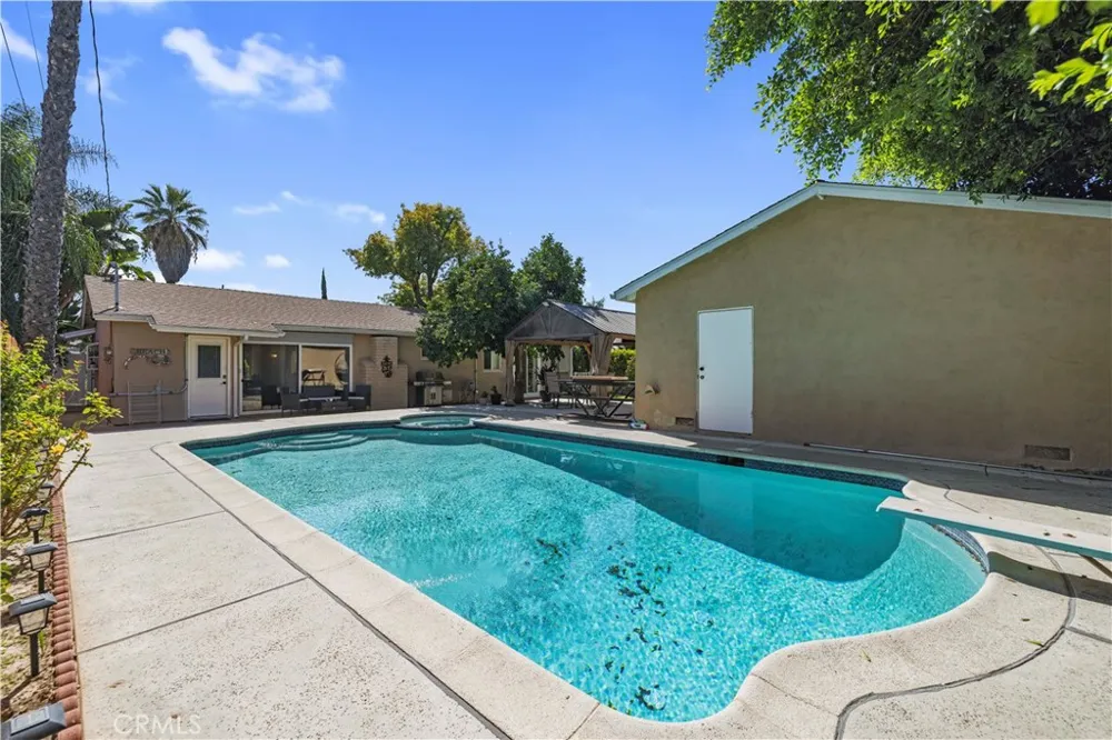 11201 Petit Avenue Los Angeles, CA 91344