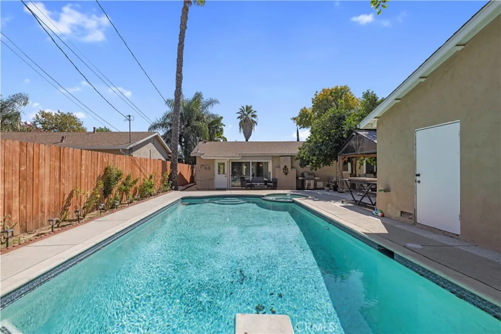11201 Petit Avenue Los Angeles, CA 91344