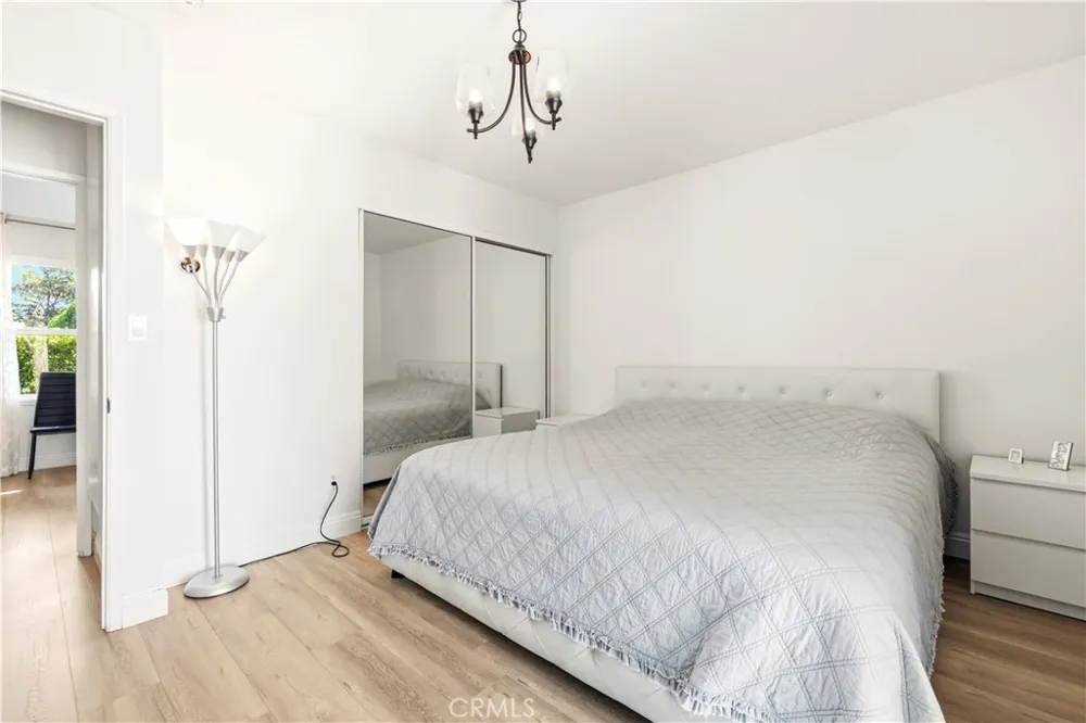 11201 Petit Avenue Los Angeles, CA 91344