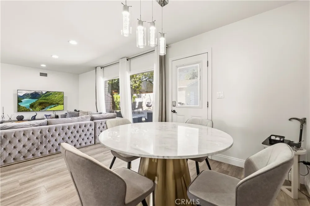 11201 Petit Avenue Los Angeles, CA 91344