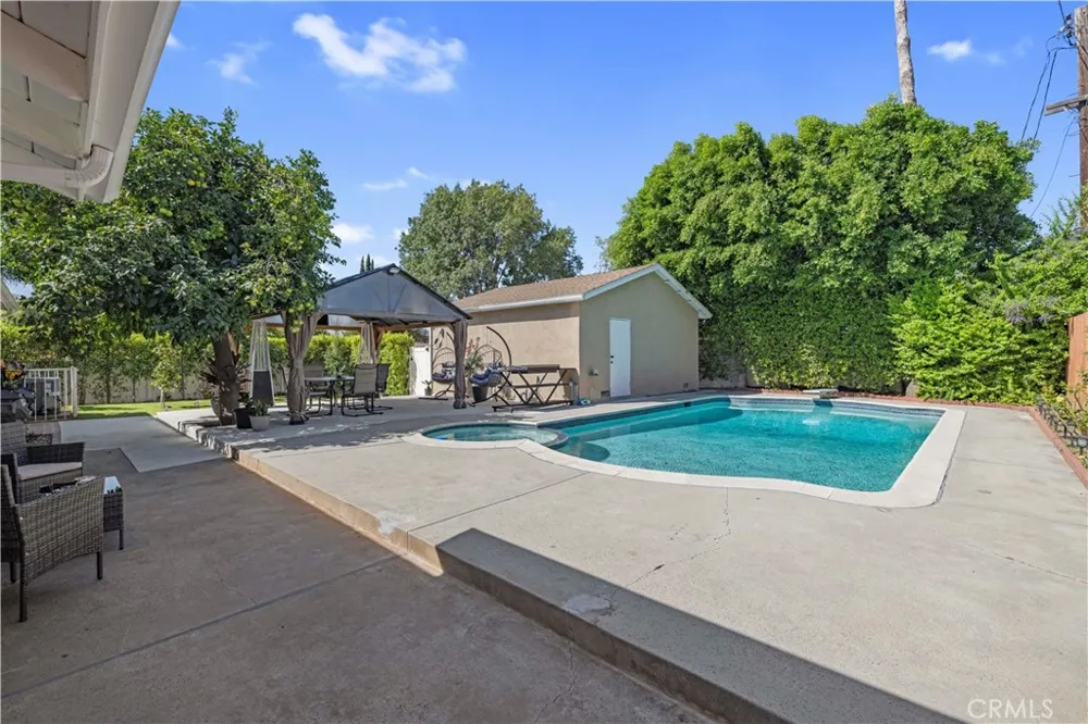 11201 Petit Avenue Los Angeles, CA 91344