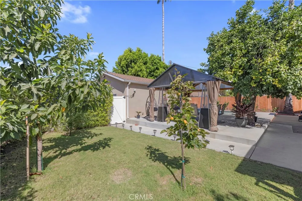 11201 Petit Avenue Los Angeles, CA 91344