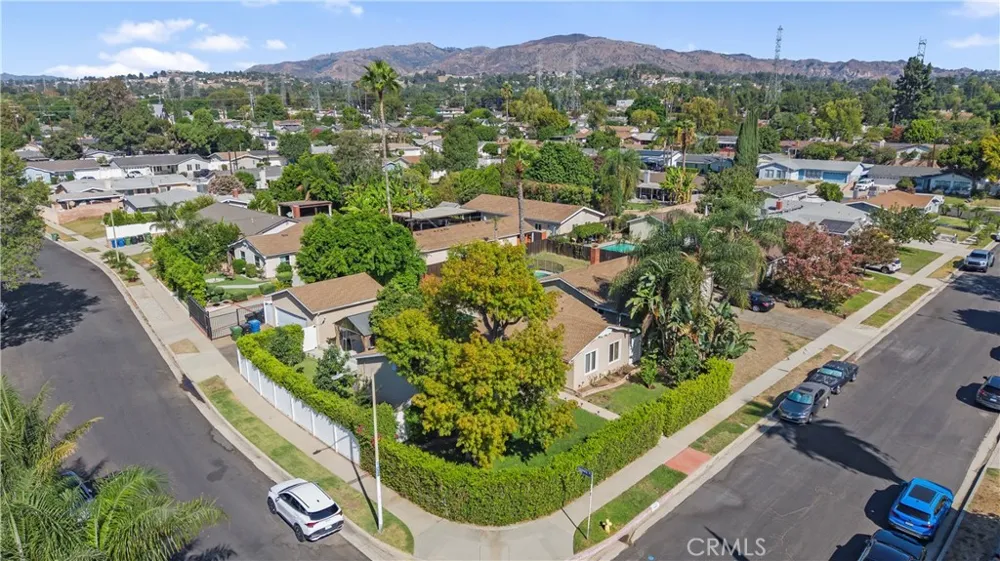 11201 Petit Avenue Los Angeles, CA 91344