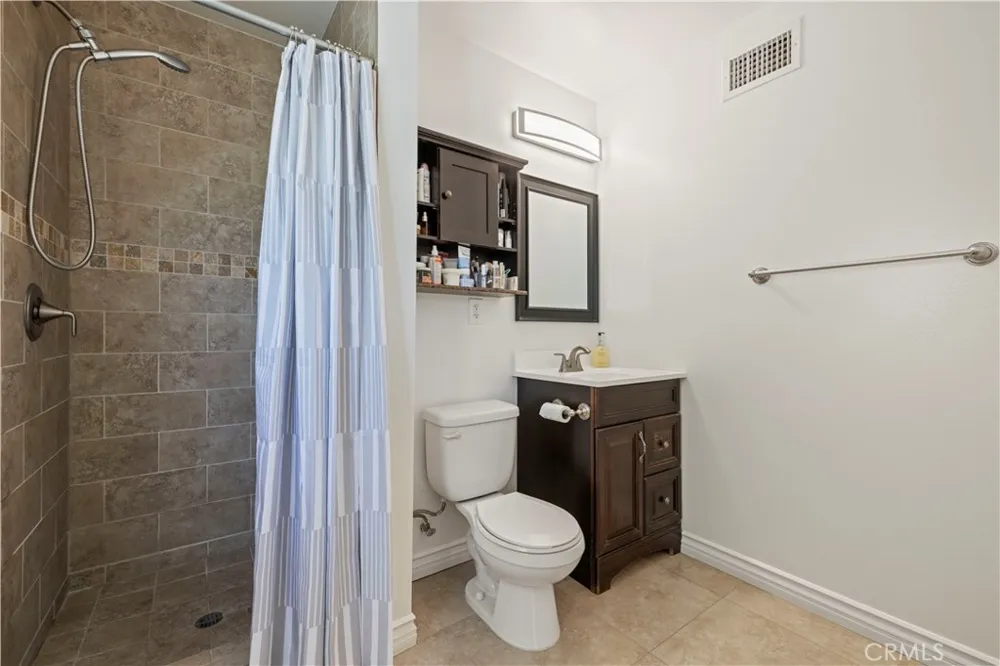 11201 Petit Avenue Los Angeles, CA 91344