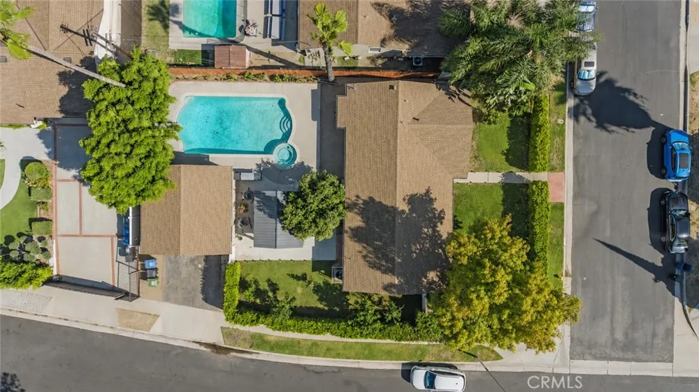 11201 Petit Avenue Los Angeles, CA 91344