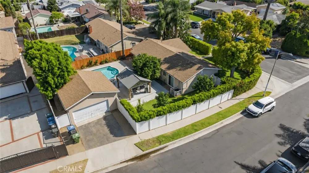 11201 Petit Avenue Los Angeles, CA 91344