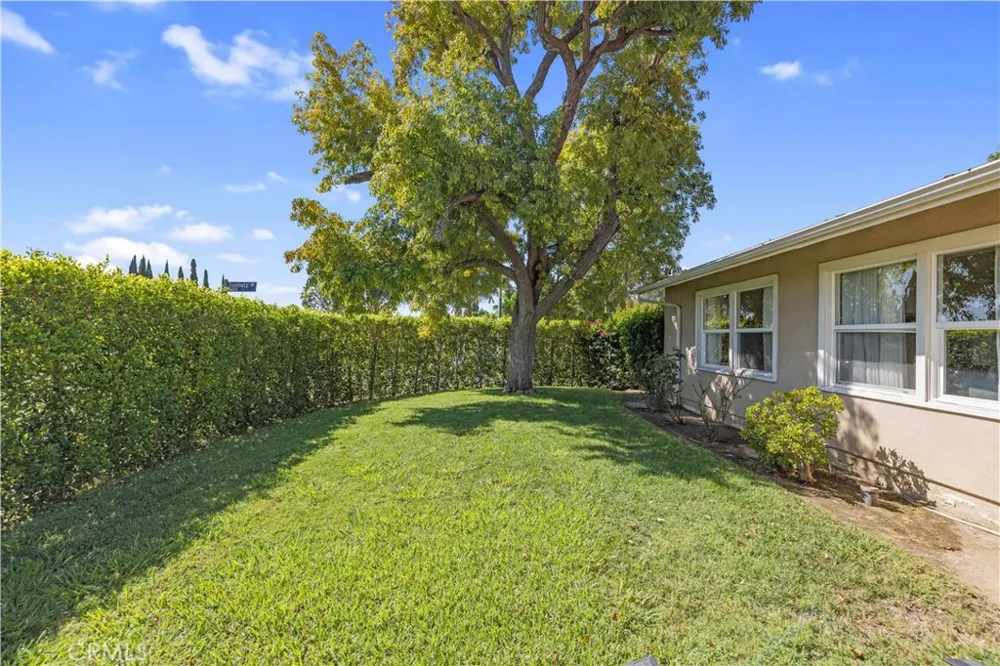 11201 Petit Avenue Los Angeles, CA 91344