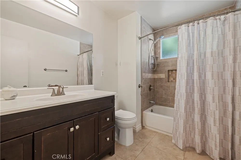 11201 Petit Avenue Los Angeles, CA 91344