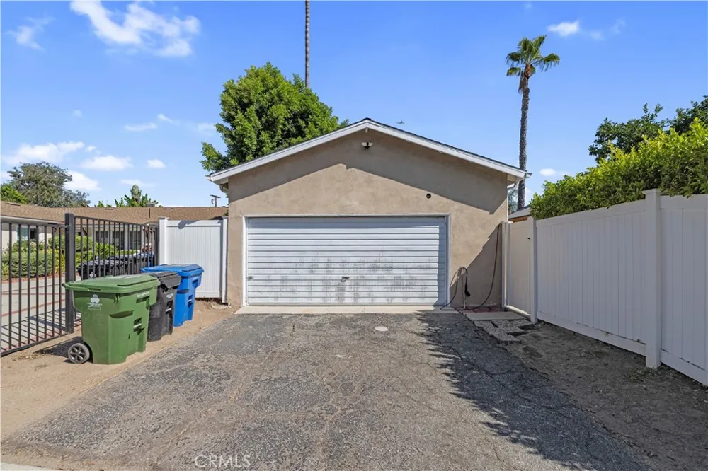 11201 Petit Avenue Los Angeles, CA 91344