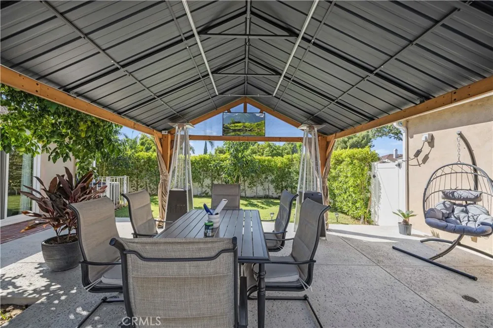 11201 Petit Avenue Los Angeles, CA 91344