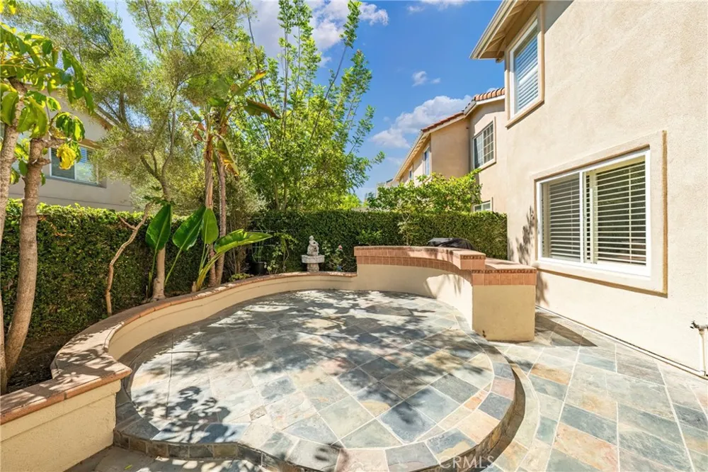 16 Faith Irvine, CA 92612