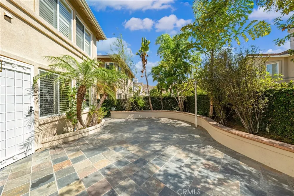 16 Faith Irvine, CA 92612