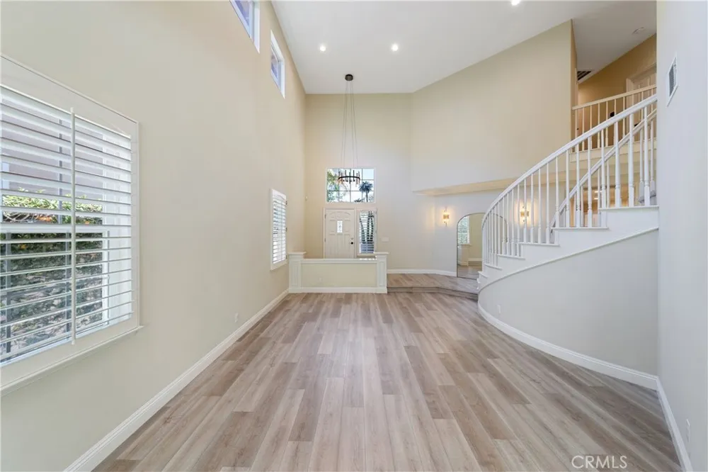 16 Faith Irvine, CA 92612