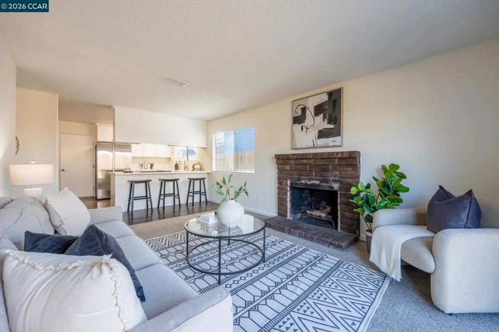 1012 Humphrey Dr Suisun City, CA 94585