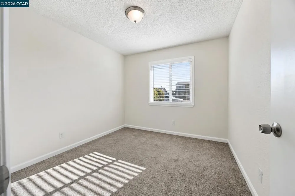 1012 Humphrey Dr Suisun City, CA 94585