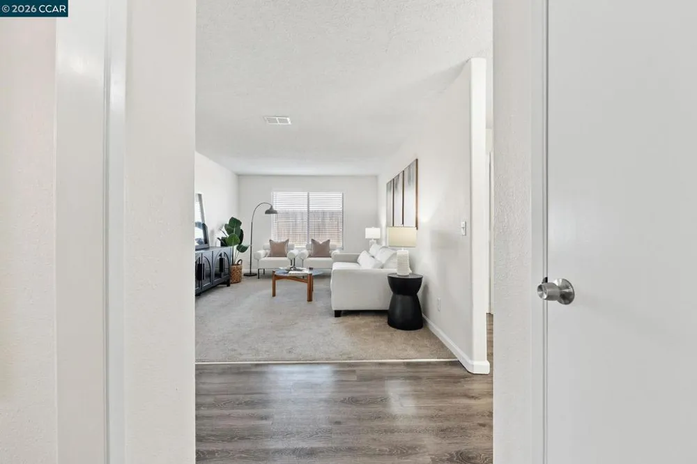 1012 Humphrey Dr Suisun City, CA 94585