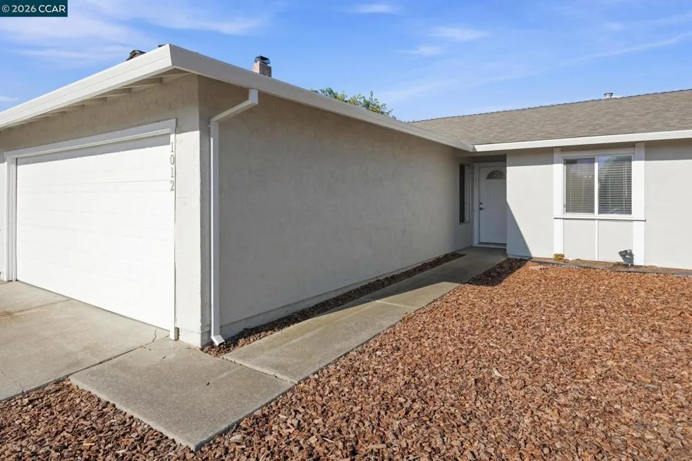 1012 Humphrey Dr Suisun City, CA 94585
