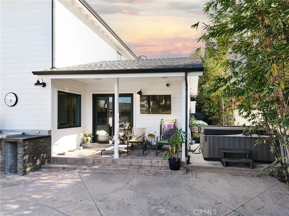 1005 E Walnut El Segundo, CA 90245