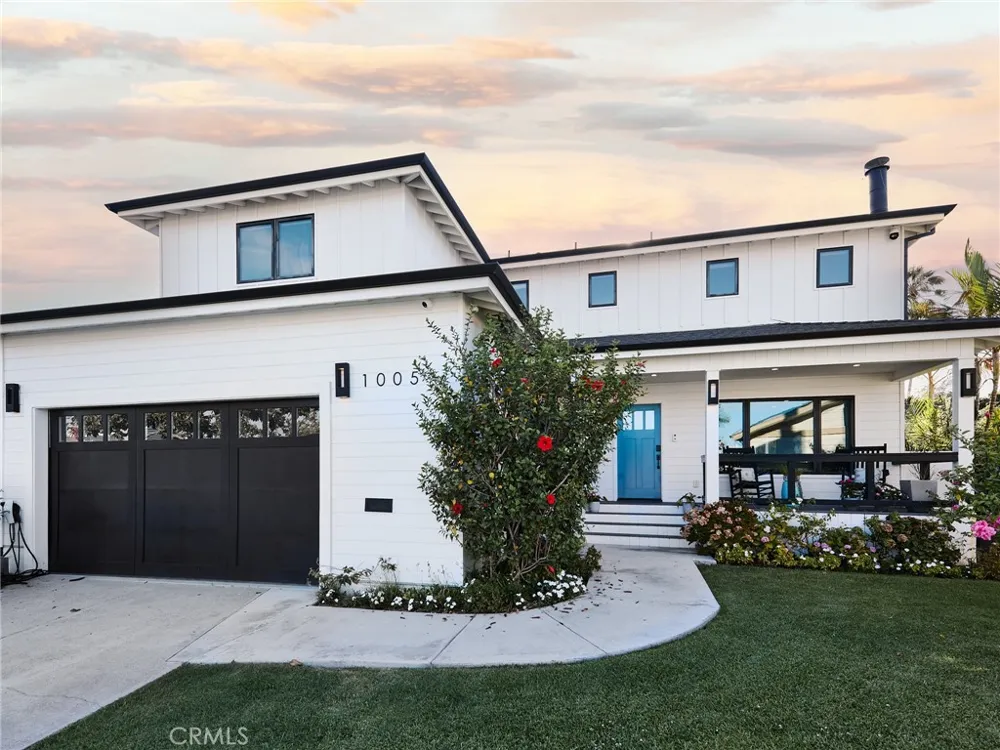 1005 E Walnut El Segundo, CA 90245