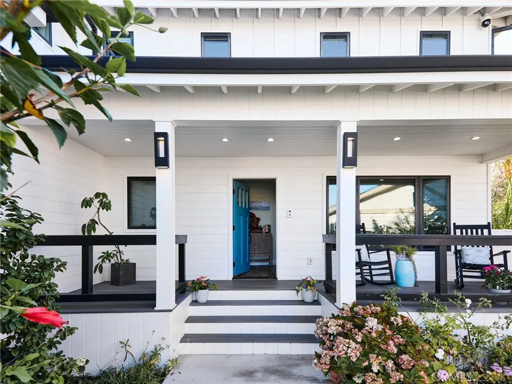 1005 E Walnut El Segundo, CA 90245