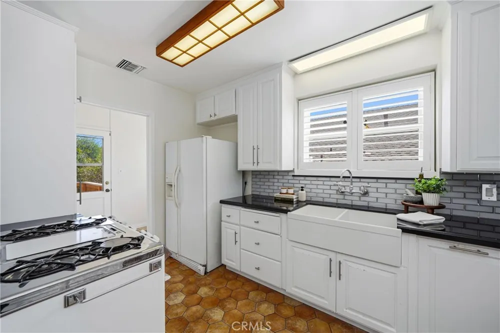730 E Fairmount Road Burbank, CA 91501