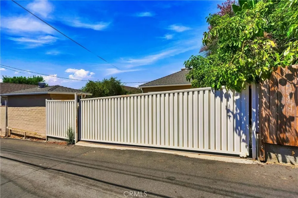 730 E Fairmount Road Burbank, CA 91501