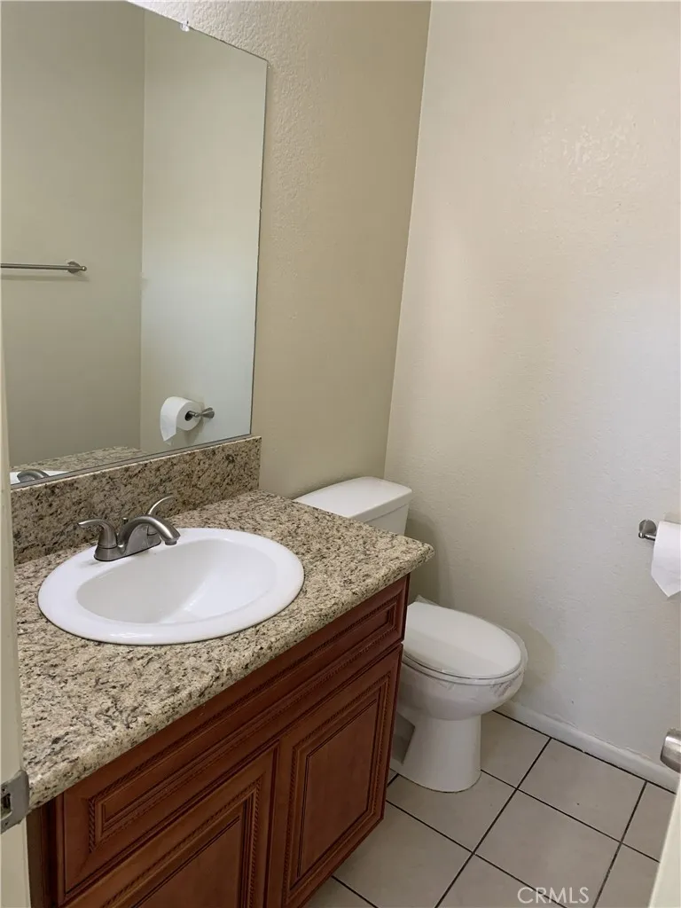 7232 Exeter #9 Paramount, CA 90723