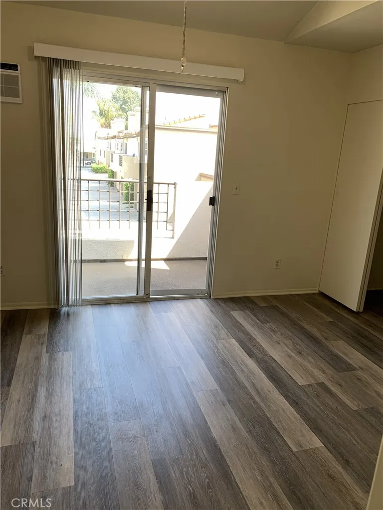 7232 Exeter #9 Paramount, CA 90723