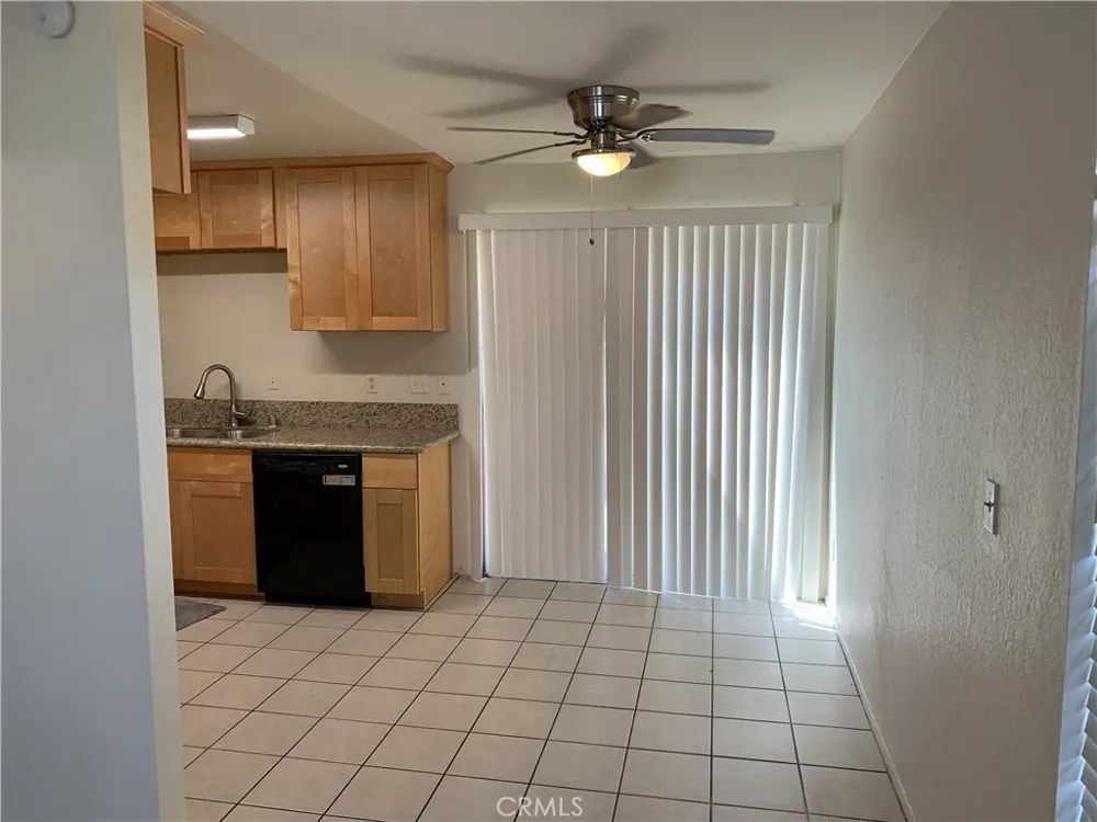 7232 Exeter #9 Paramount, CA 90723