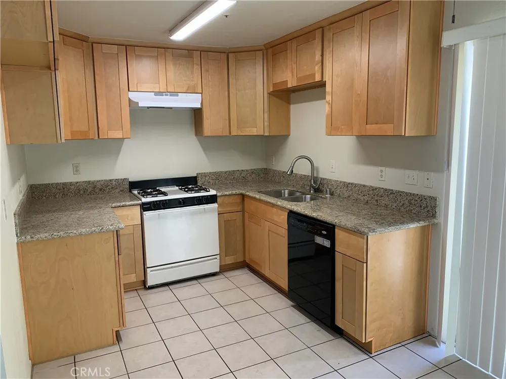 7232 Exeter #9 Paramount, CA 90723