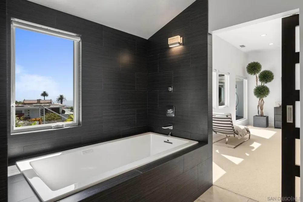 7324 Remley Pl La Jolla, CA 92037