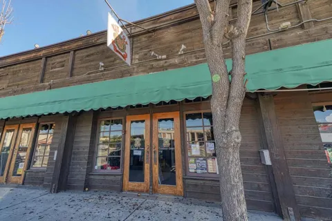 780 Main Street