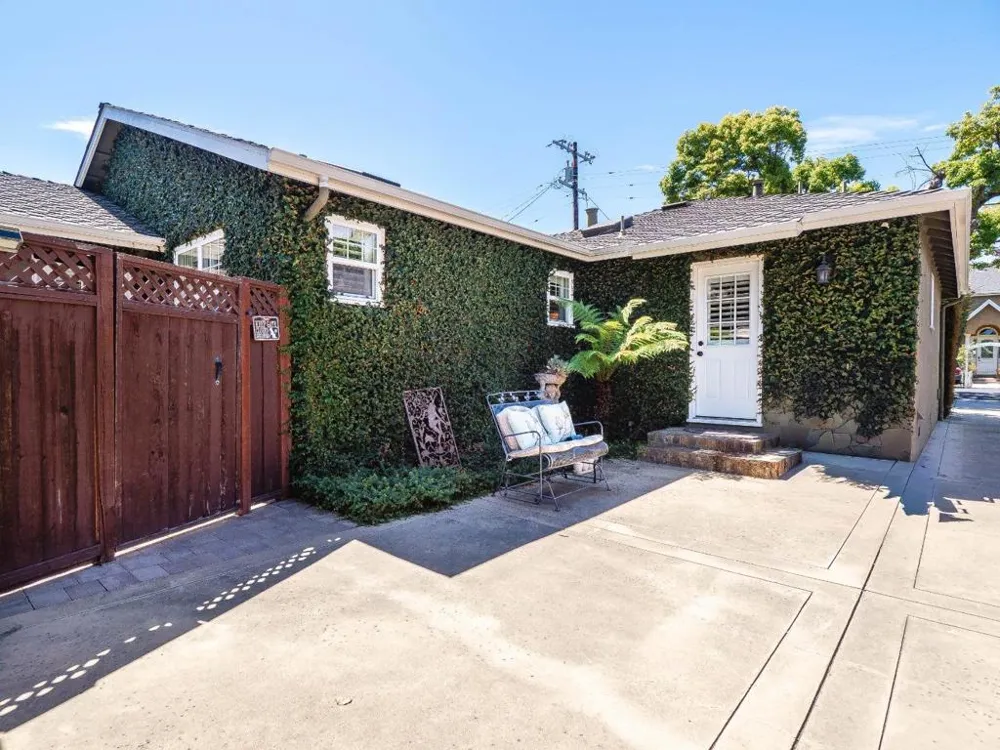 2286 Lansford Avenue San Jose, CA 95125